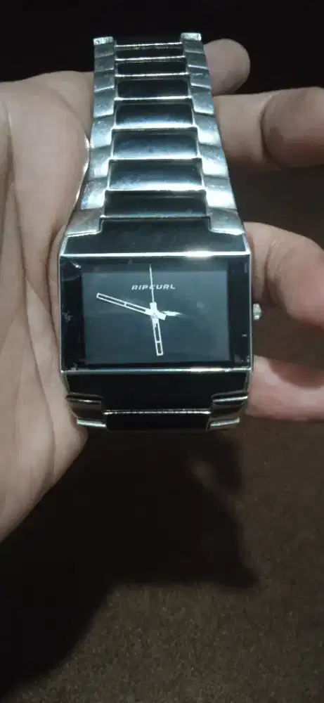 Jam Tangan Rip Curl Pria Tali Rantai