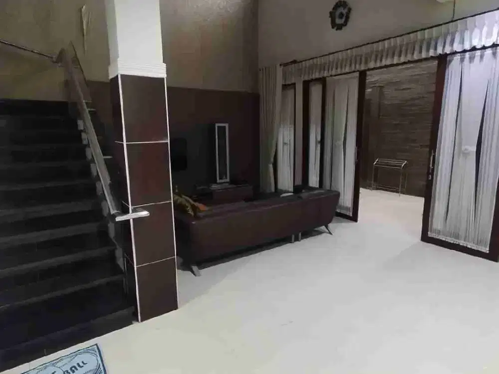 Disewakan Rumah Mewah Full Furnished Siap Huni Batununggal