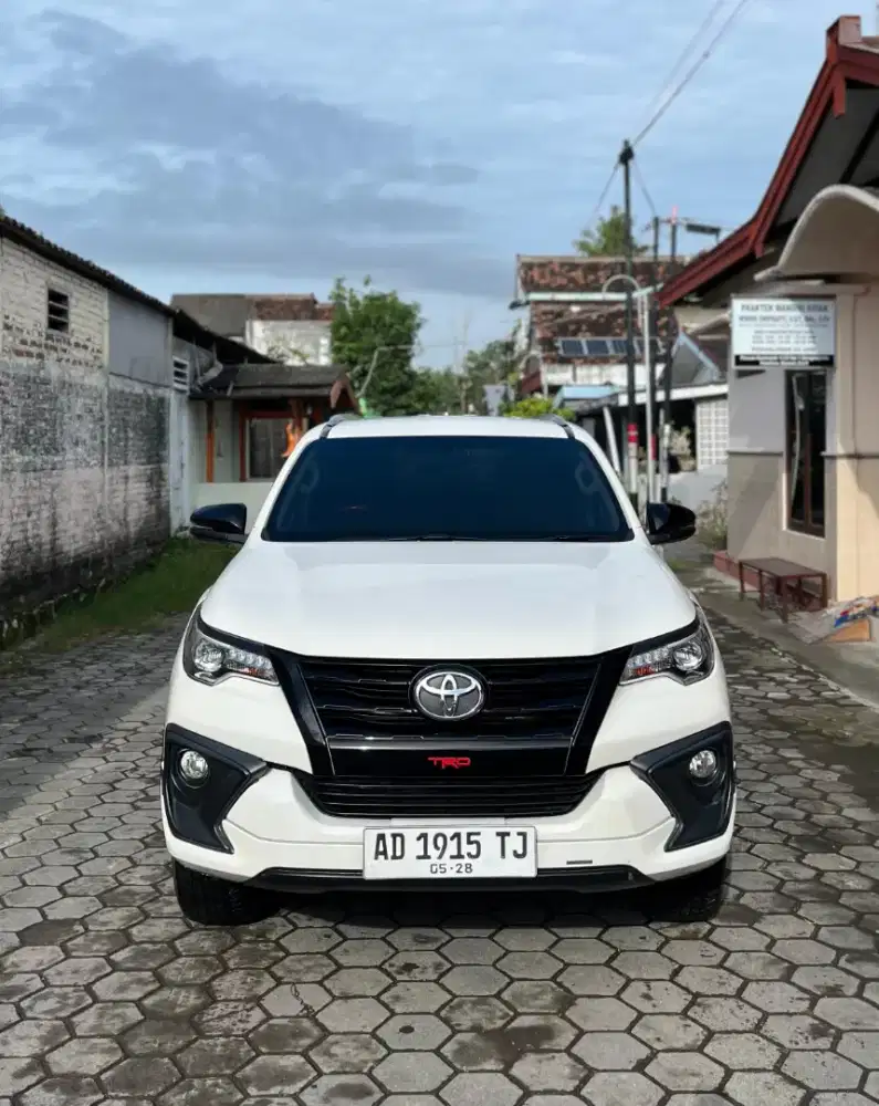 FORTUNER 2.4 TRD 2018 KM.60RB MATIC