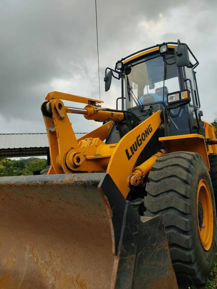 WHEEL LOADER LIUGONG CLG835H – SIAP KERJA