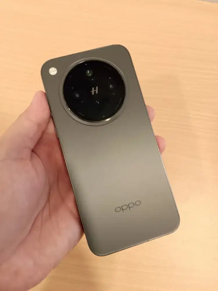 Oppo Find X8 12/256 HITAM