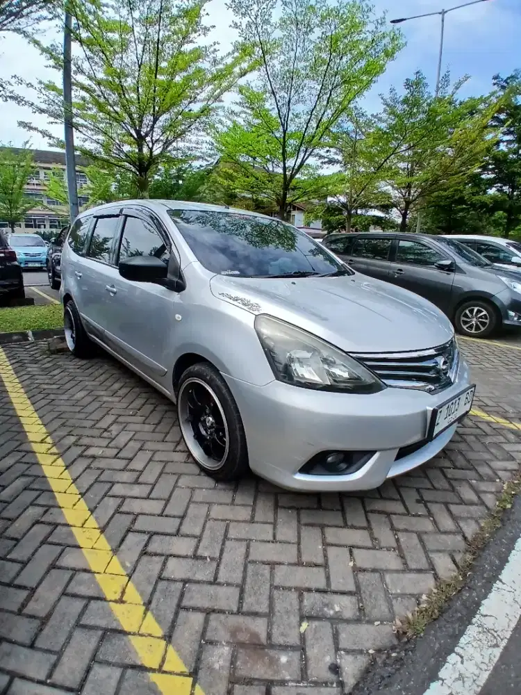 Nissan Grand livina 2014 Bensin