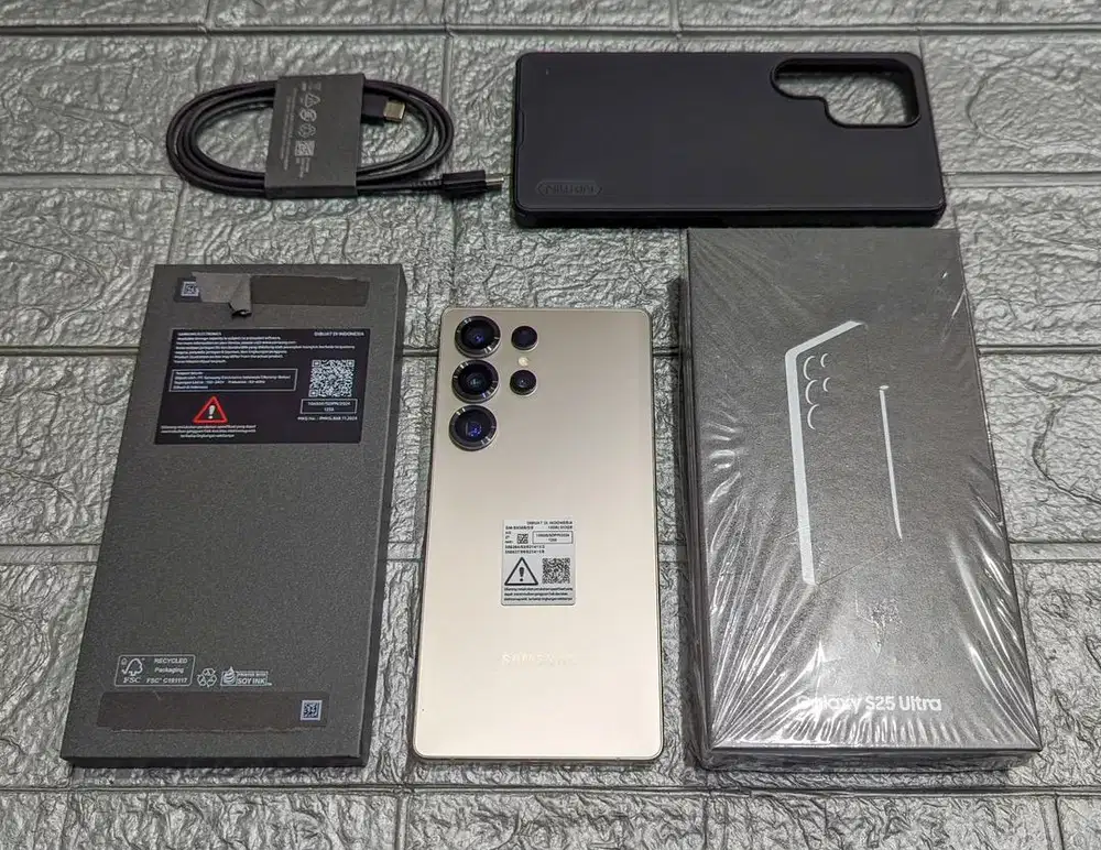 Samsung S25 Ultra 12/512