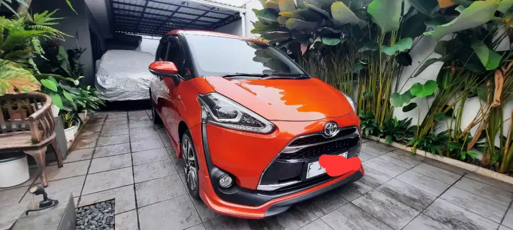 Toyota Sienta 1.5 Q AT 2016