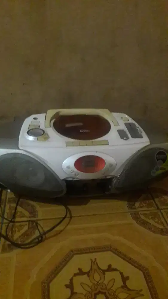 Jual aja compo polytron radio aux on.Tape cd off.