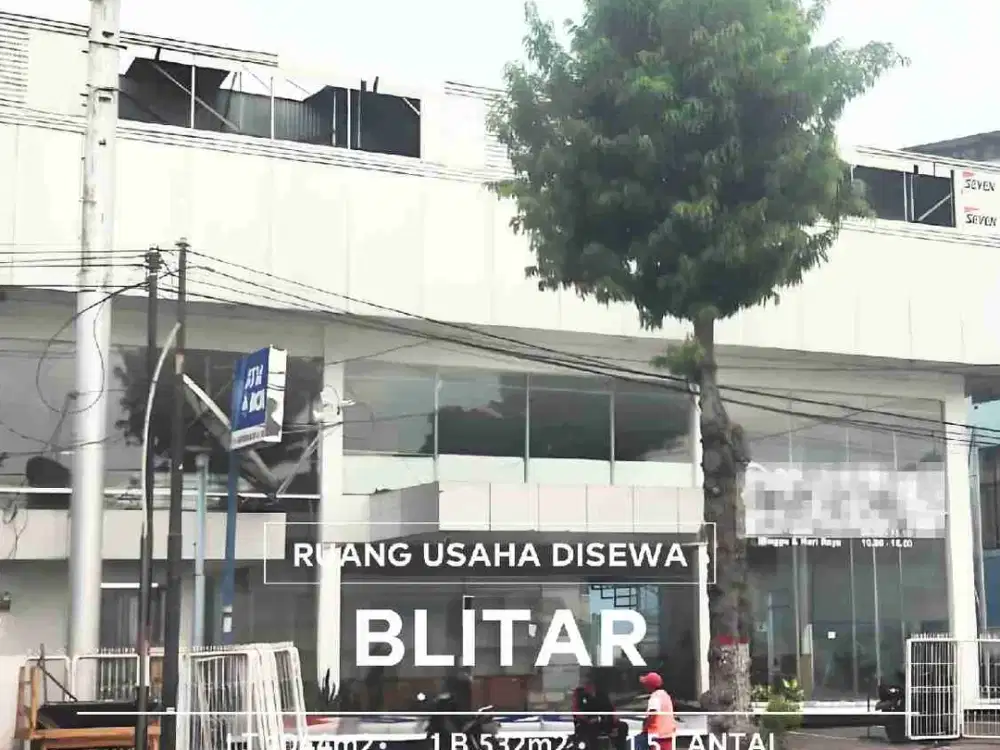Ruko Bekas Showroom Luas 1044 m2 Dekat Alun-Alun Kota Blitar
