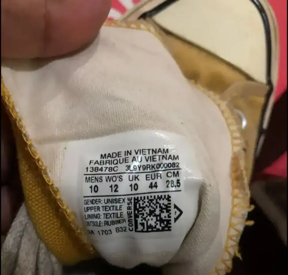 Converse 70s Sunflower
Size 44(28, 5 CM)