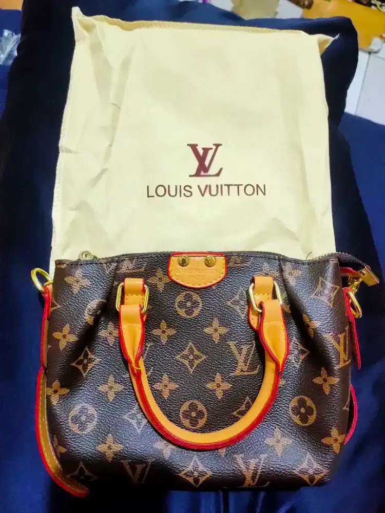 Tas Wanita Louis Vuitton