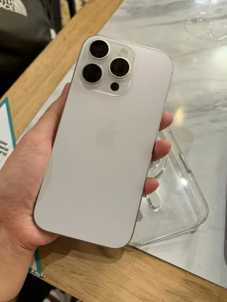 Iphone 16 Pro White Titanium 128 Garansi 9 bulan