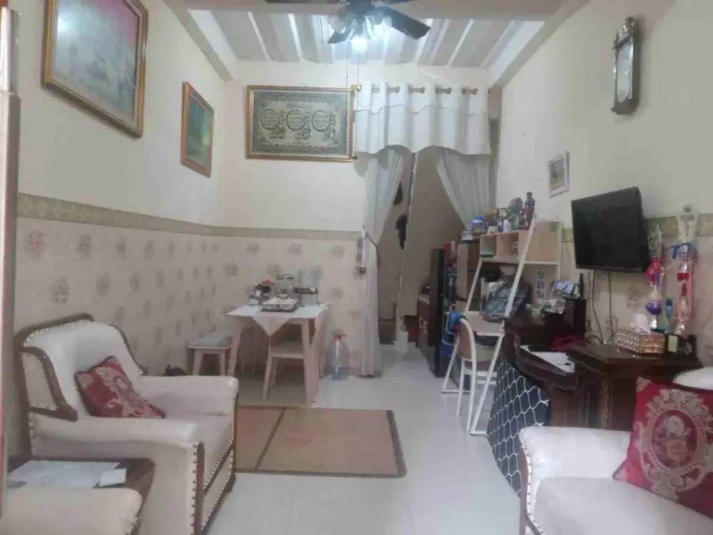 RUMAH DI CEMPAKA BARU TIMUR MURAH