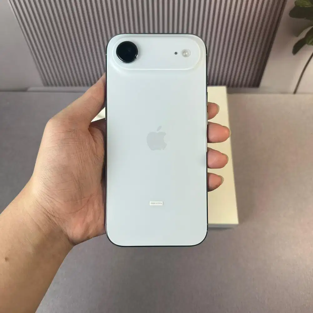 iPhone 17 Air 256gb Resmi Ibox (Belum aktivasi)