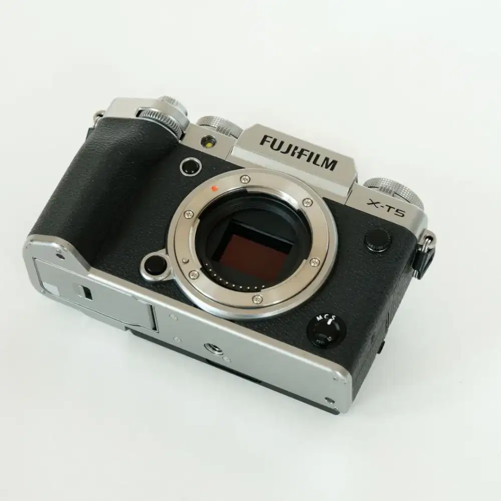 Fujfilm XT-5 masih garansi resmi