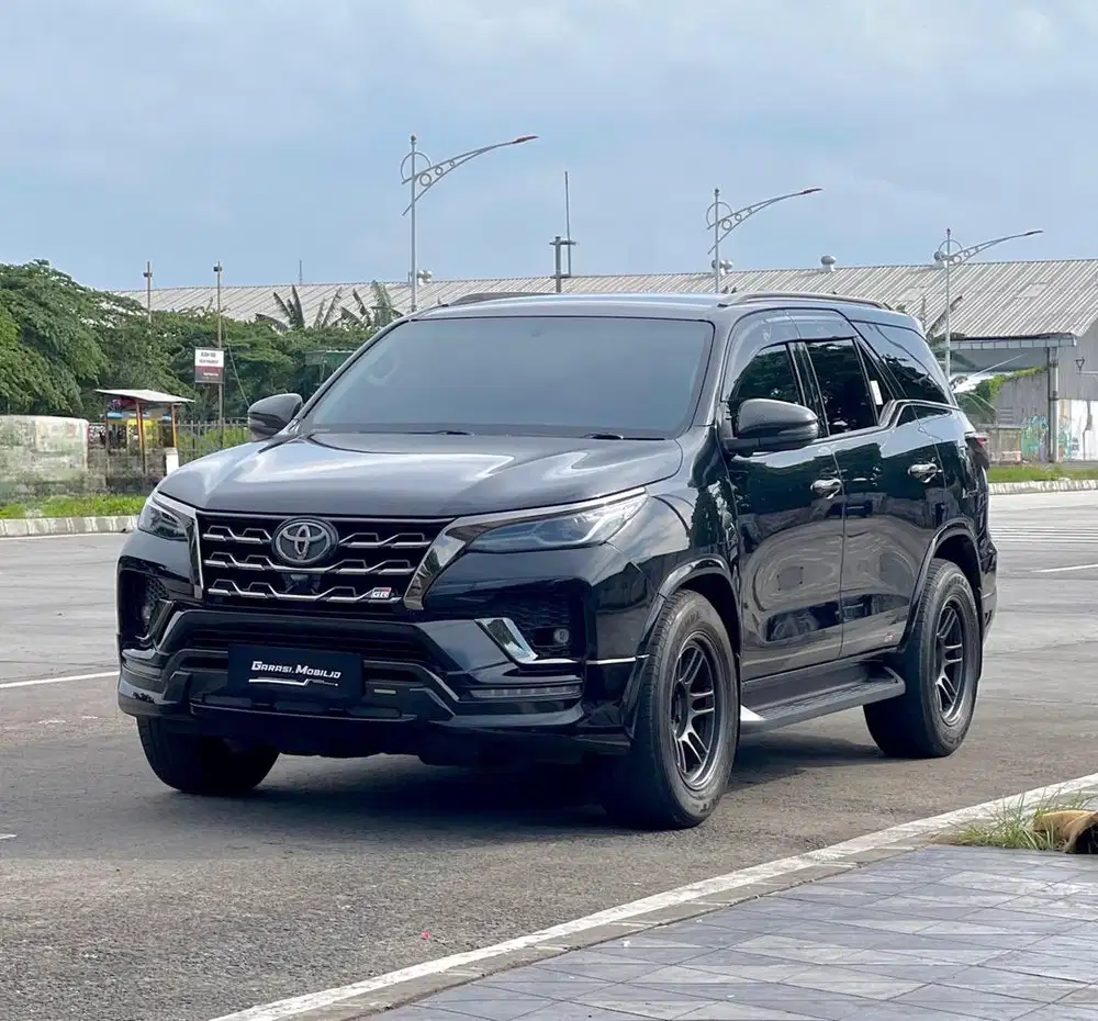 Toyota Fortuner VRZ GR 2.4 2021 / Odo 52rbu Kilometer