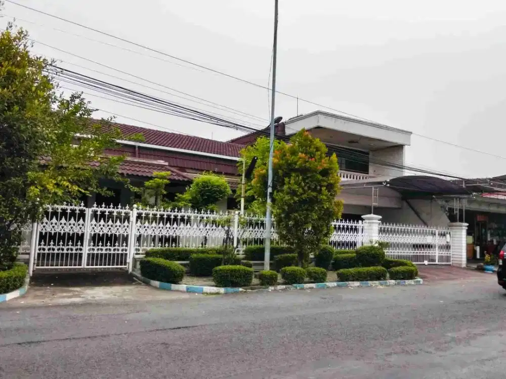 Dijual Rumah Hock Sebelah Rumah Sakit Mitra Keluarga Bagus Siap Huni Daerah Pondok Candra Juanda Surabaya