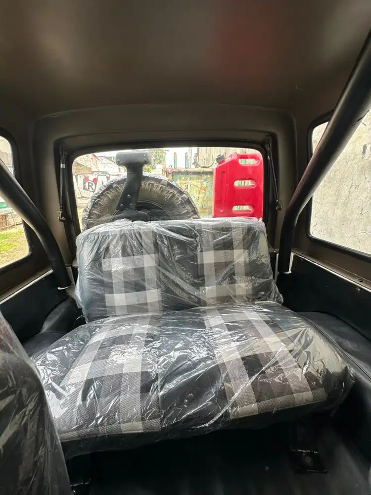 Suzuki Jimny 1984 Bensin