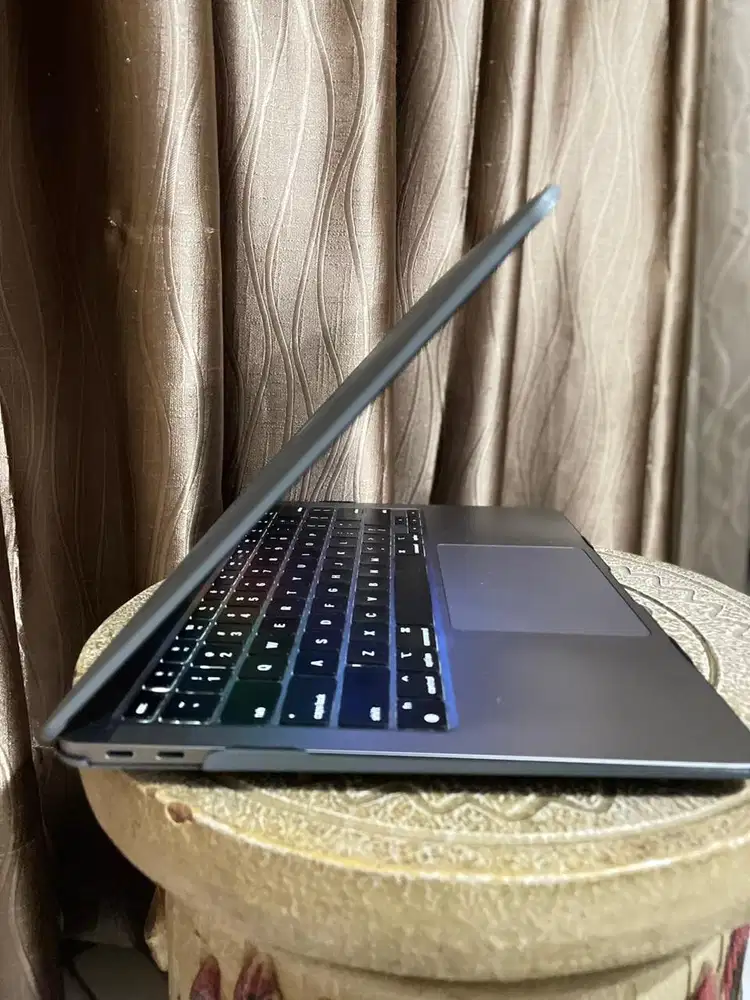 Macbook Air M1 2020, RAM 16GB, Storage 512GB