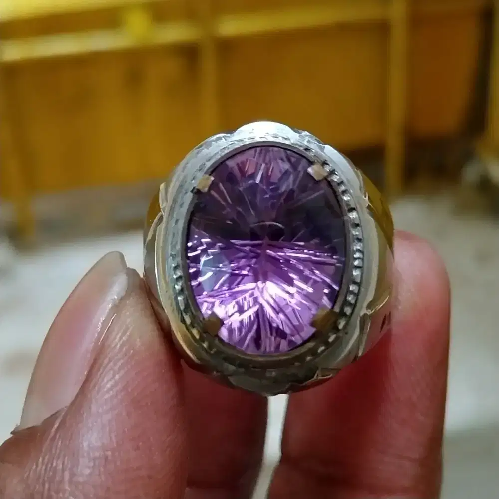 Cincin permata kecubung ametyst