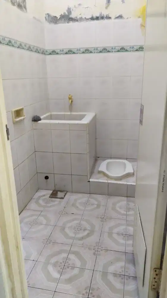 Disewakan Rumah duta bumi 3 bekasi utara