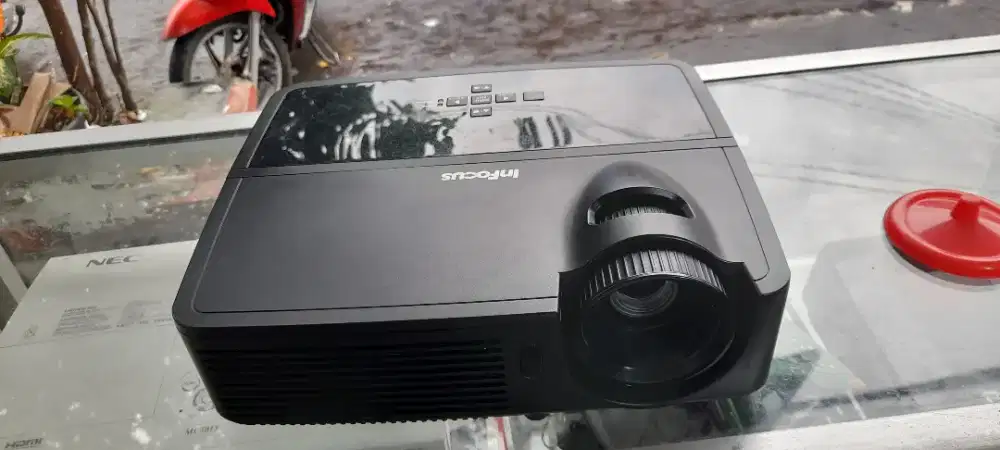 Proyektor infocus IN 114