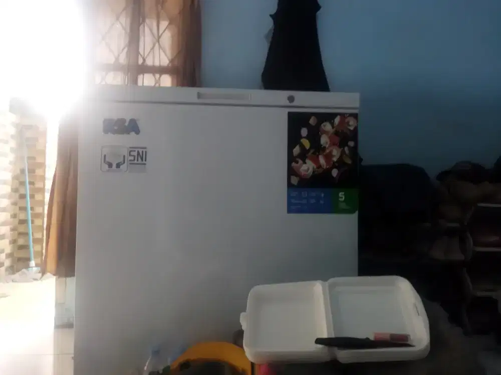 Frezer baru pemakaian 1 bulan 2 minggu