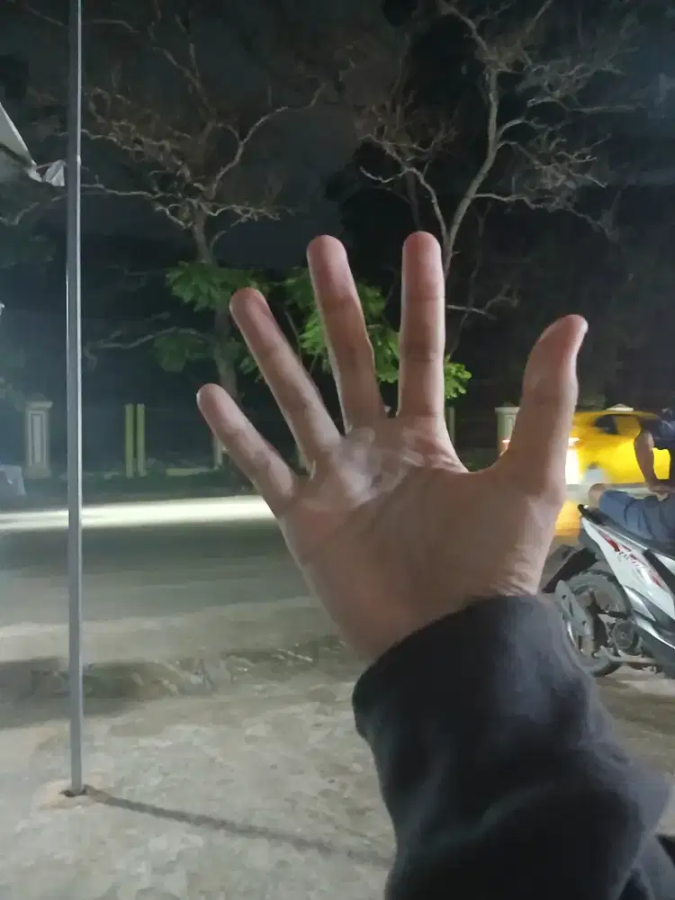 butuh pekerjaan, yang gajinya harian dan liburnya 1 minggu sekali