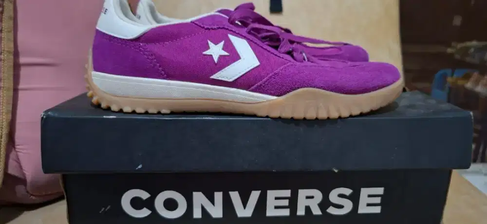 Sepatu converse