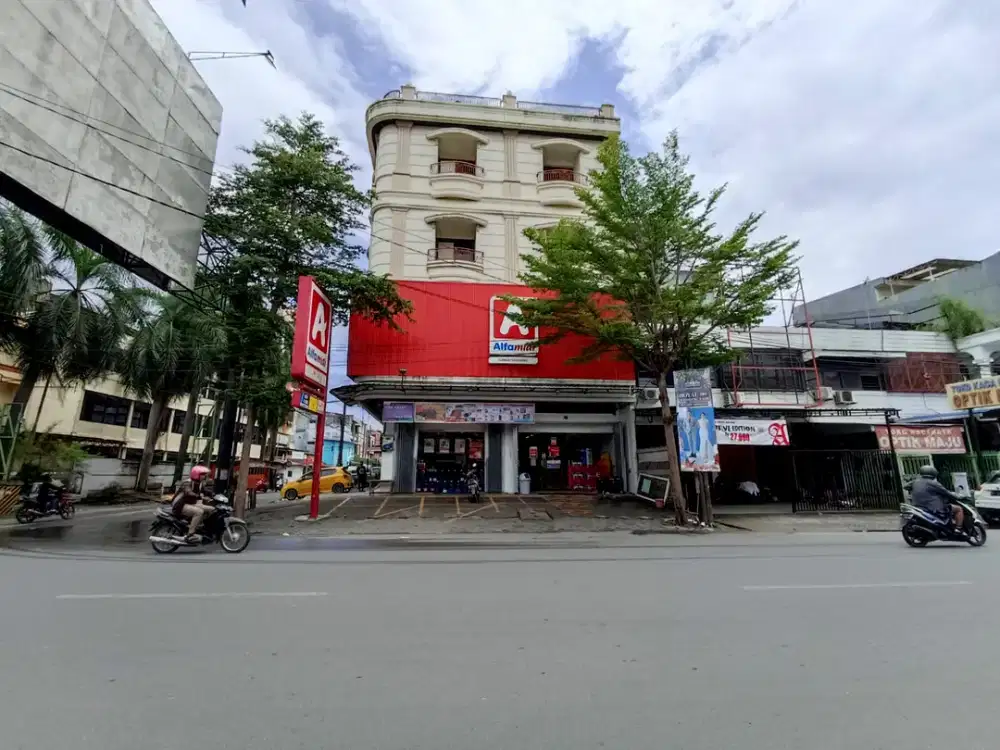 RUKO POROS JALAN SUNGAI SADDANG LAMA MAKASSAR