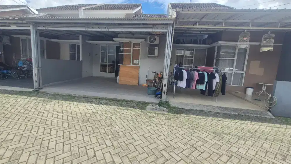 Take over/over kredit Rumah cluster  Aryana Karawaci Tangerang