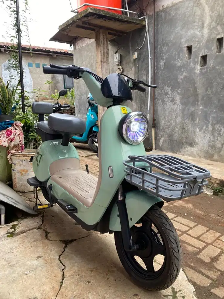 Sepeda listrik uwinfly R7