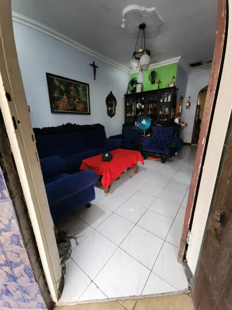 sofa jati ukir bekas vintage. Wajah baru sudah ganti kulit dan busa