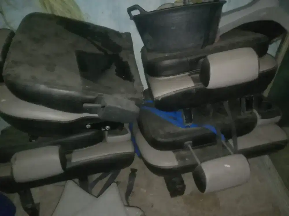 Bangku mobil daihatsu grandmax/luxio