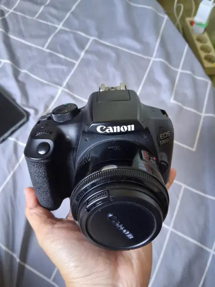 Canon 1300d  lensa fix canon 50mm f1,8