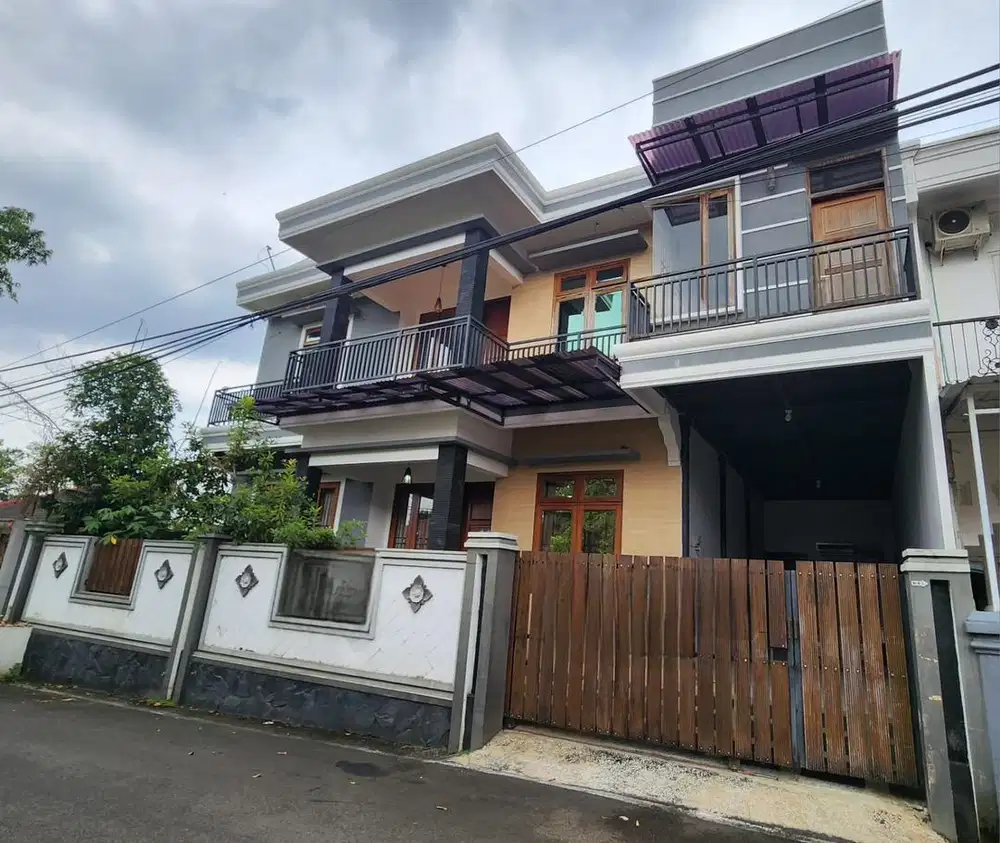 RUMAH BAGUS WELIRANG GAJAHMUNGKUR DEKAT AKPOL DAN TENGAN KOTA