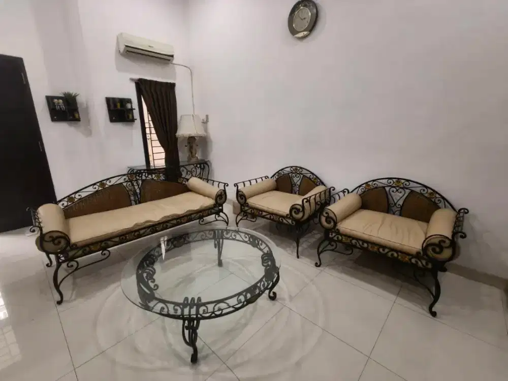 Sofa Wrought Iron (rangka besi)