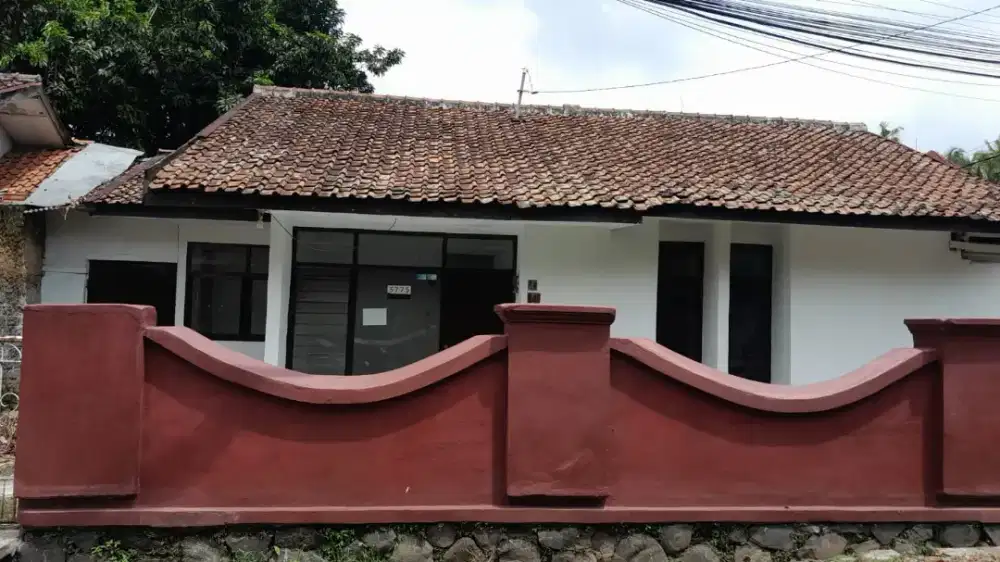 Rumah +pav cocok untuk kantor dan distribusi sekitar tol pastur