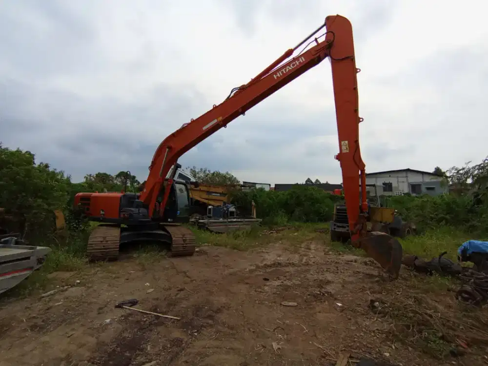 Dijual Beko Long Arm Hitachi ZX210 kelas 20 ton Jarga TDP