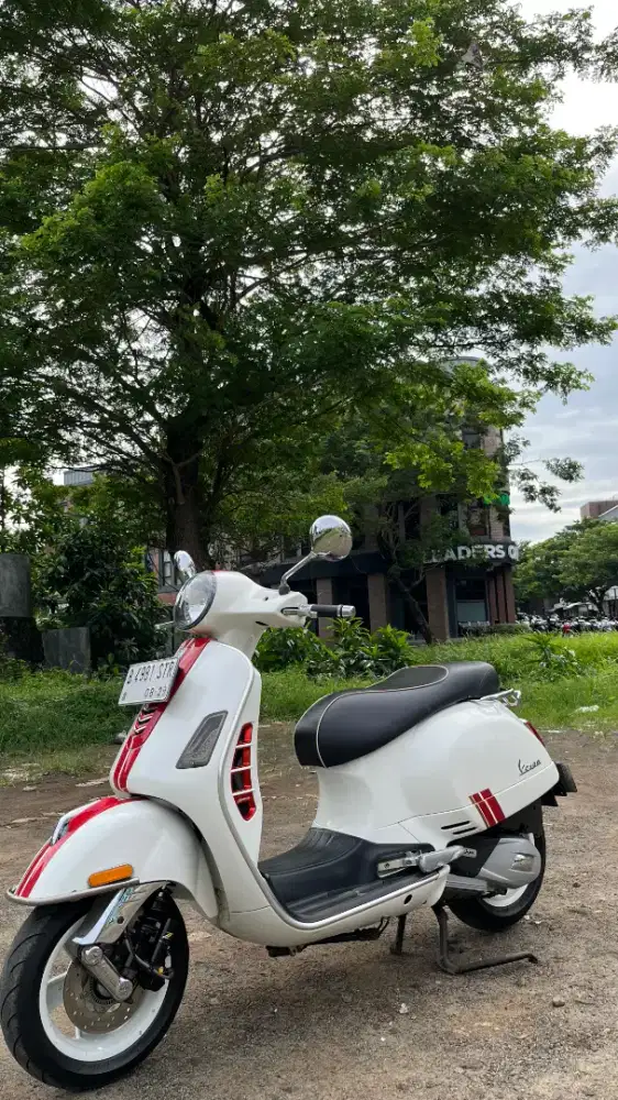 VESPA GTS 150 2019