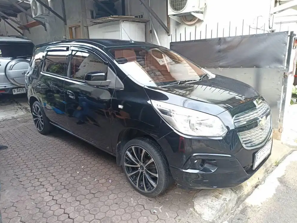 Chevrolet Spin 1.2 LS Manual Tahun 2014 Pajak Panjang