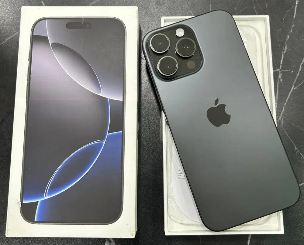 Iphone 16 Pro Max 256gb black masih garansi ibox mulus fullset nominus
