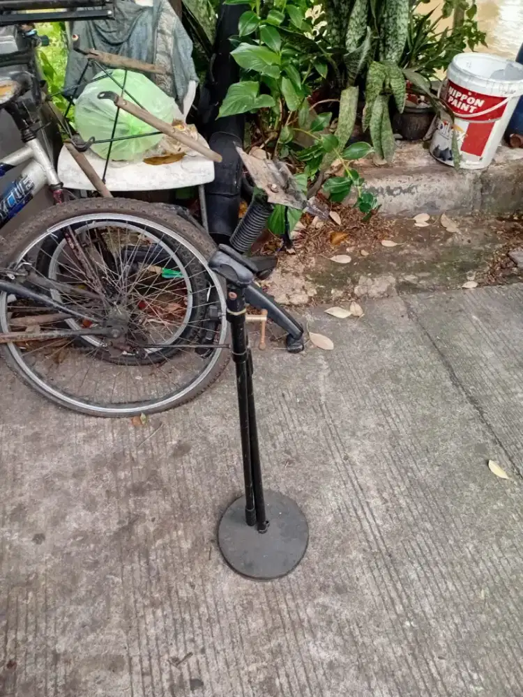 Stand mic siap pakai