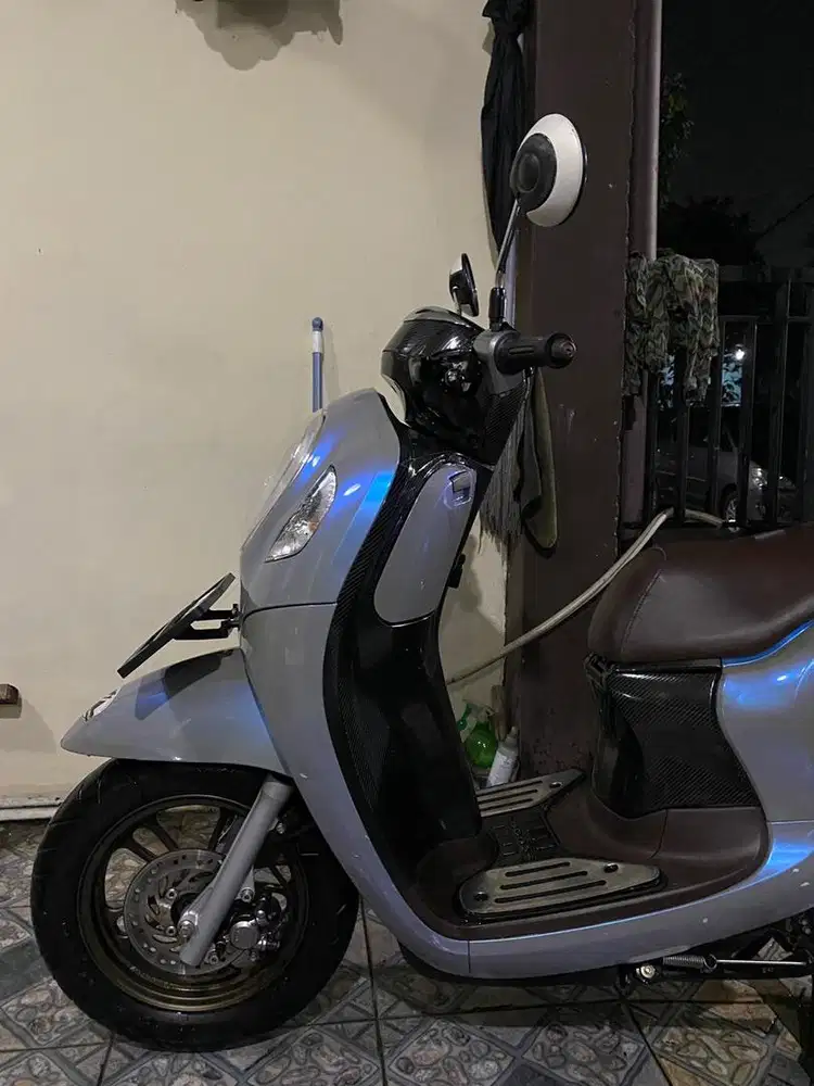 HONDA SCOOPY PRESTIGE