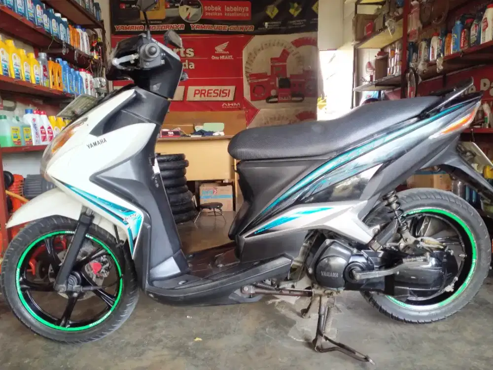 Xeon 2011. Mesin super. Tngan pertama. Ban dpn blk tebal.