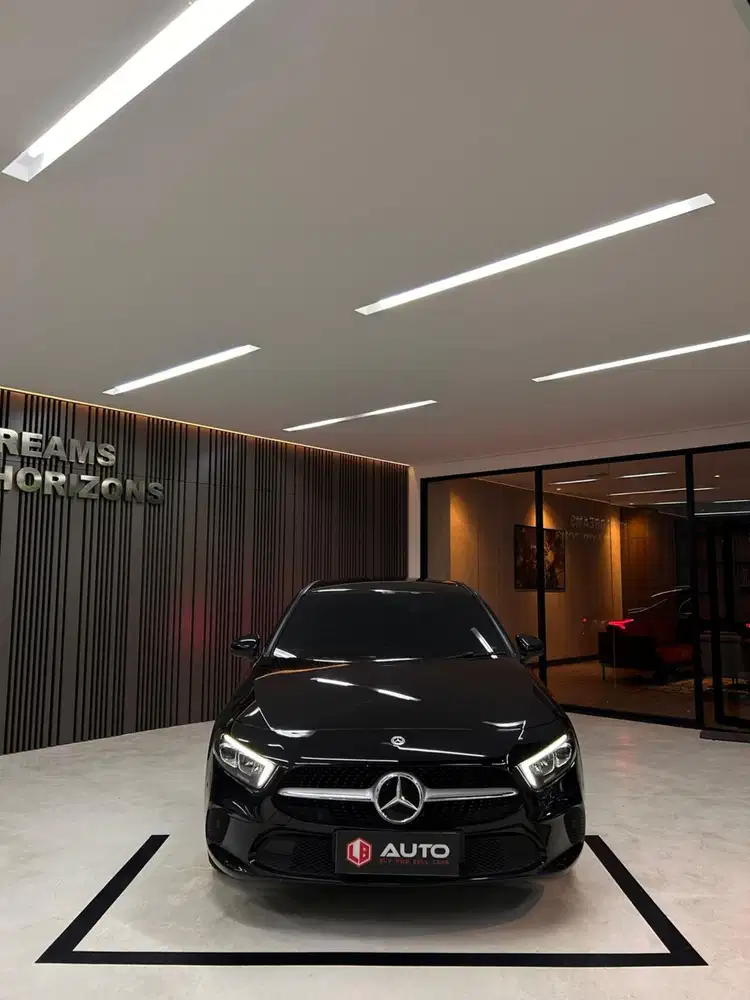Mercedes Benz A200 Sedan Nik 2023 Hitam Mercy Km16rb D1352AKL mdl 2022