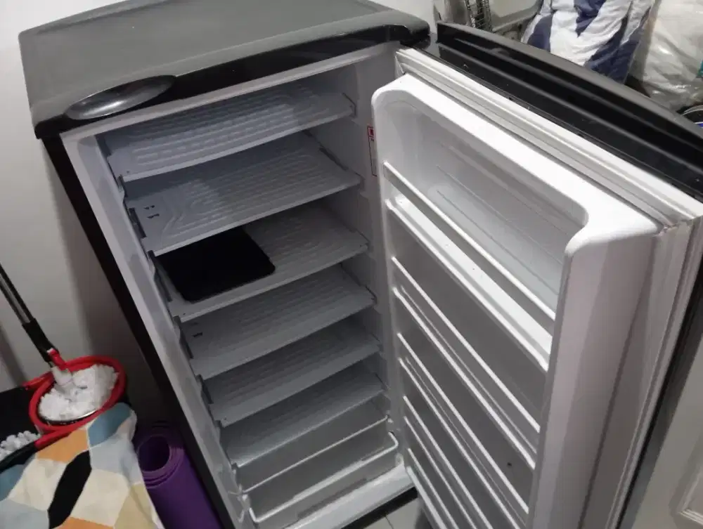 Freezer aqua AQF-S6 bisa nego!