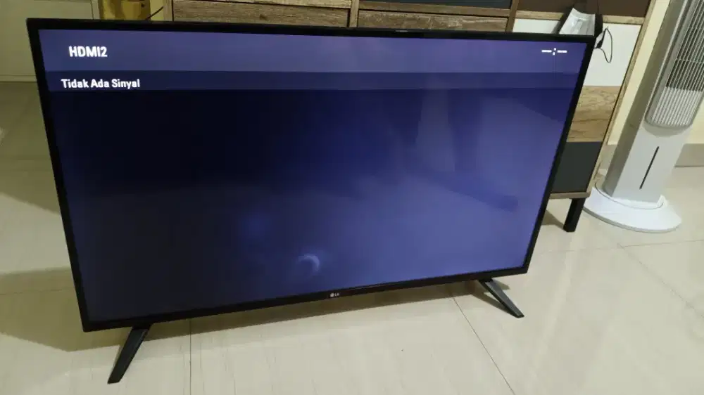 TV LED MERK LG43 LJ500T