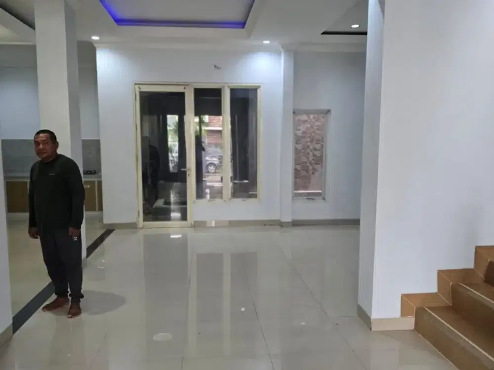 Disewa rumah semi furnished siaphuni di Harapan Indah Cluster Ifolia