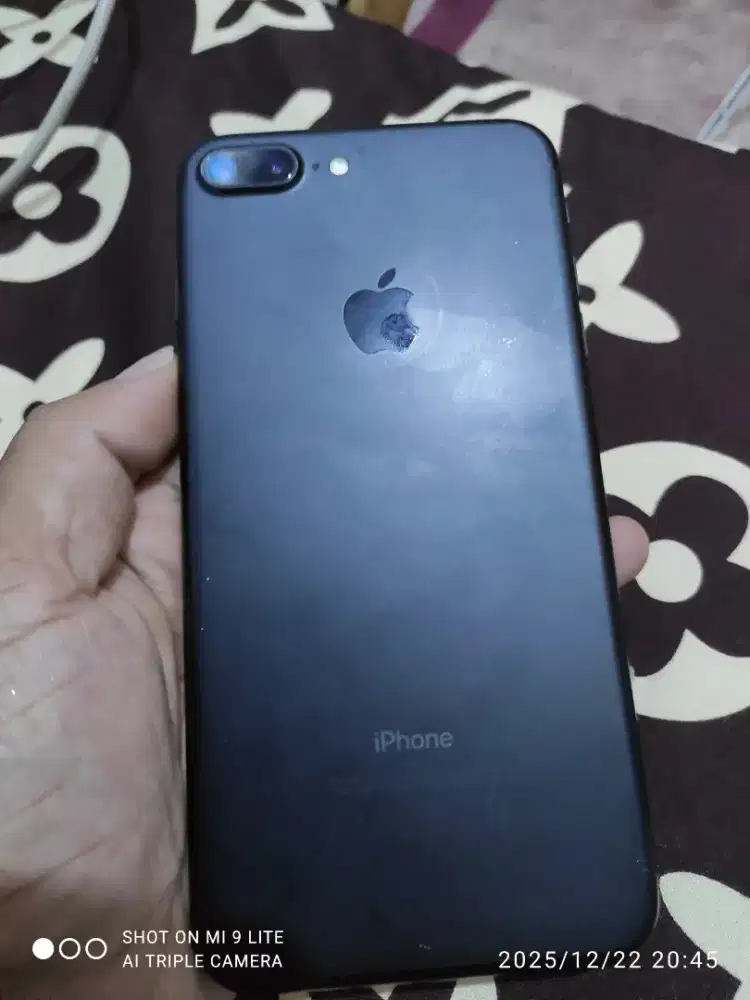 Iphone 7 plus 128GB mulus no minus kel hp kabel aja