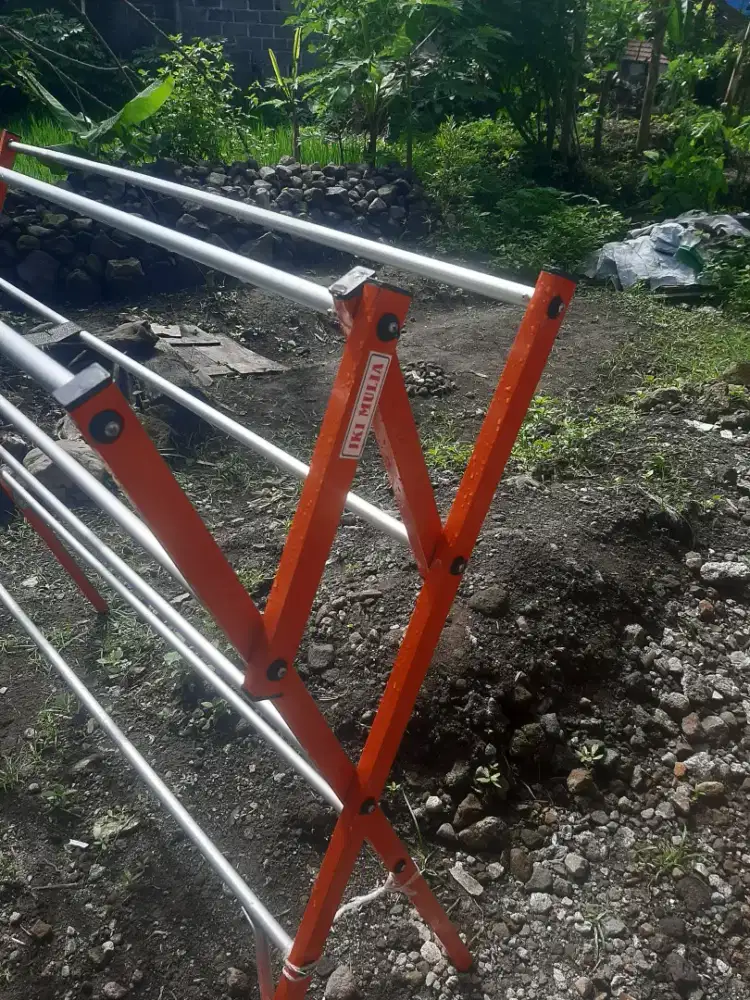 Jemuran Aluminium Iki Mulia Oranye