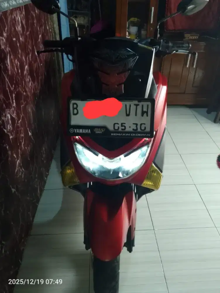 Yamaha nmax 2019 merah doff