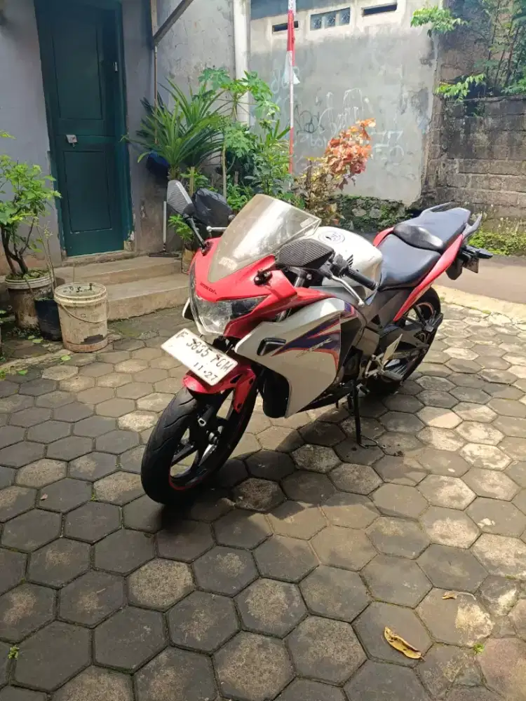 Dijual CBR 150 2013
